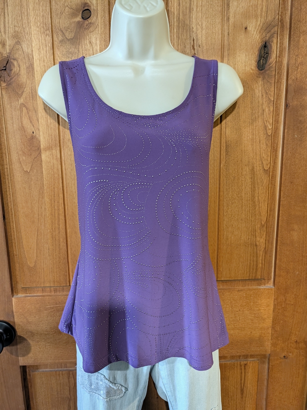 Laura Ashley Purple Scoop Neck Tank With Stud Swirl Pattern